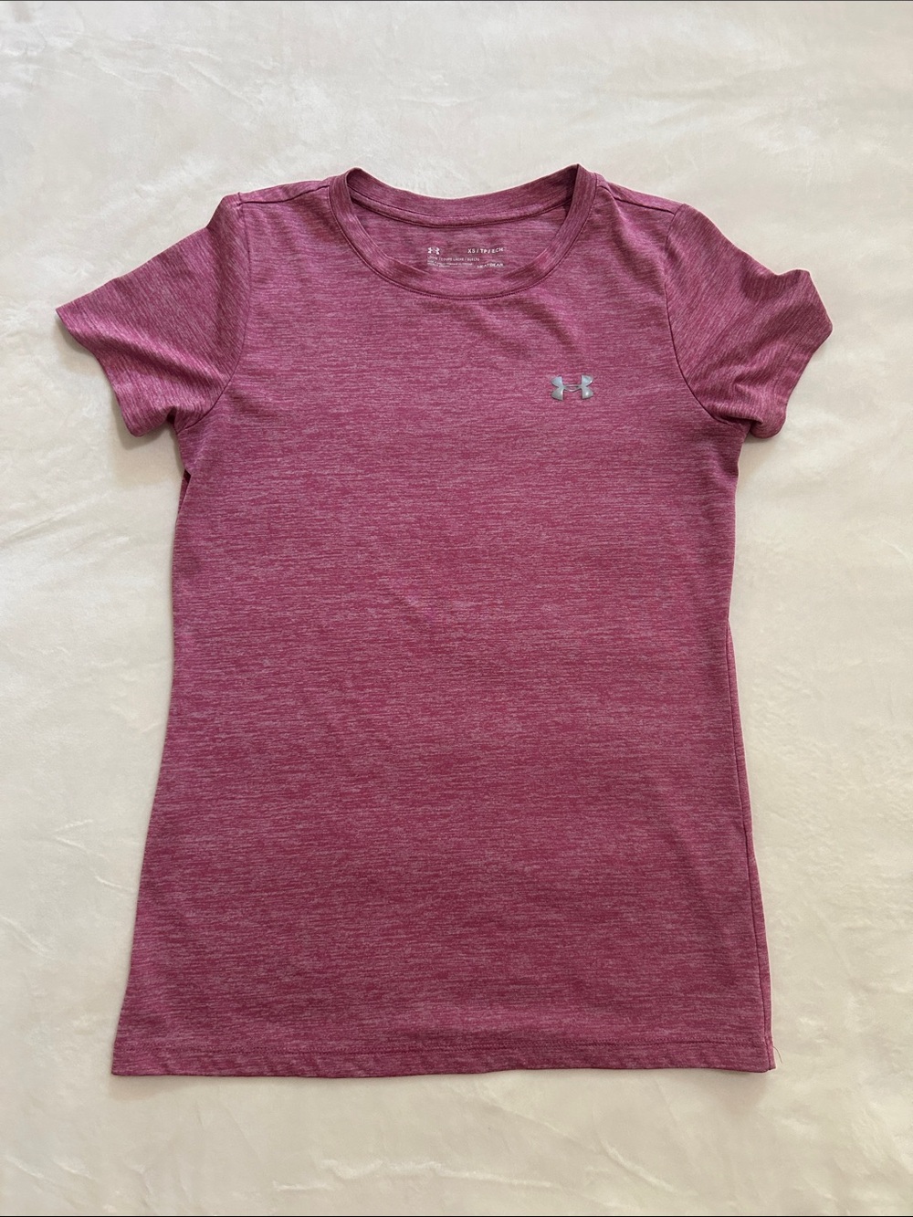Woman’s Under Armour Heat Gear Athletic Shirt